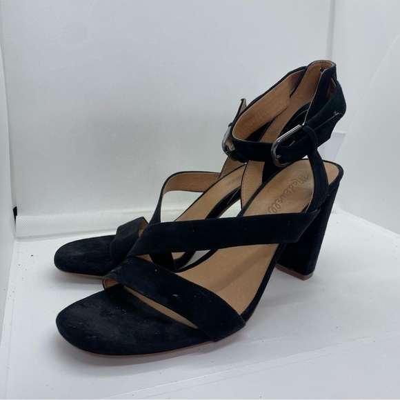 Madewell | Black Suede Liv Heel Ankle Strap Sandal - Picture 3 of 5